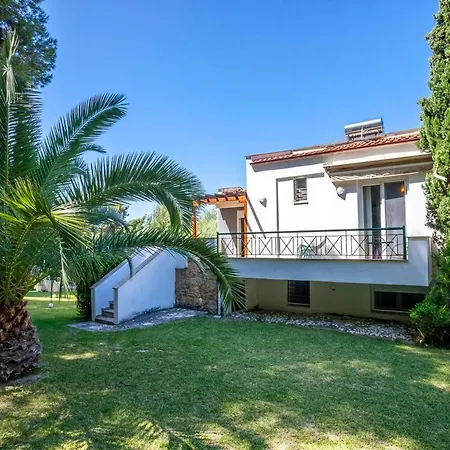 Viorelis Sea View Villa *