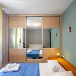 Villa Viorelis Sea View *